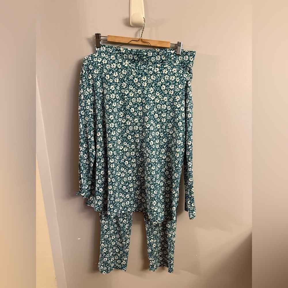 QVC 2-Piece Floral Lounge Set – Top & Pants